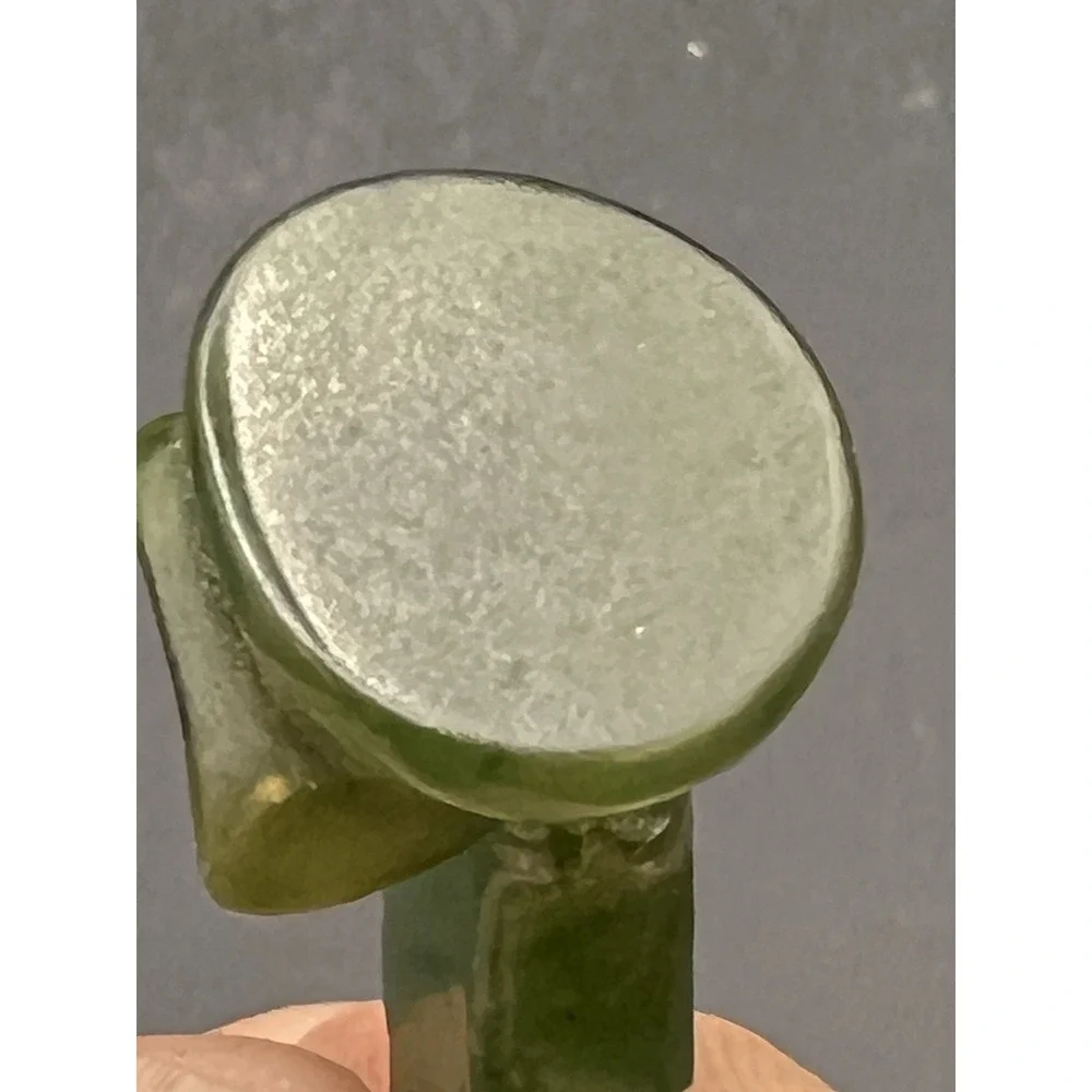 Hand Carved Jade Fish‎ Figurine 1